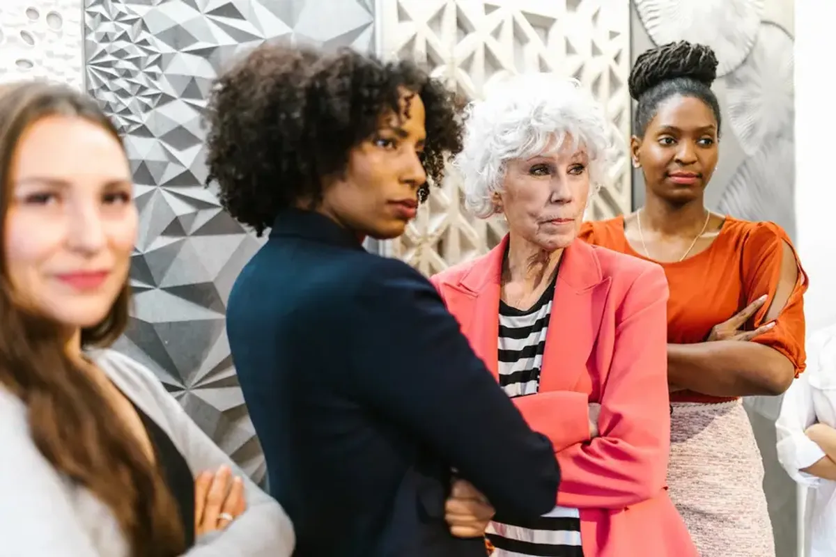 Representação de liderança feminina e equilíbrio emocional no trabalho